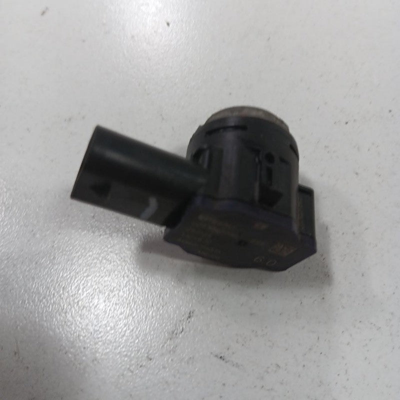 2025 GMC Acadia Back up Sensor