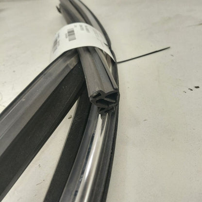 Jeep Cherokee Door Glass Window Seal Rubber Left Driver Front  2019 20