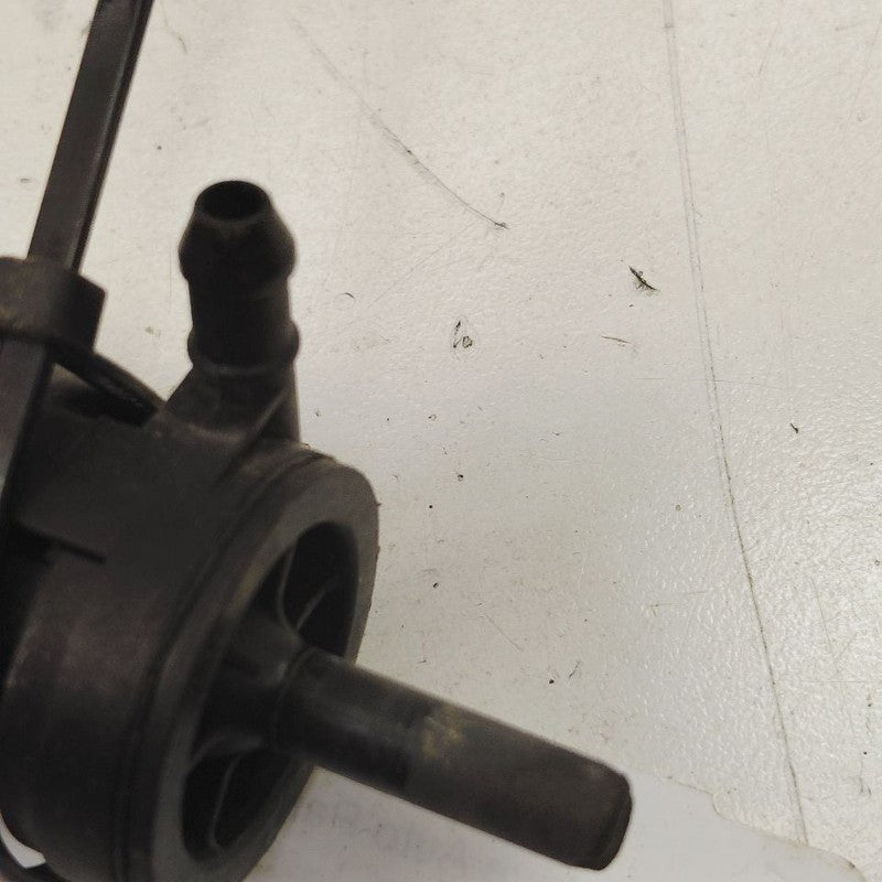 Cadillac XTS Windshield Washer Wash Fluid Reservoir Motor Pump Electri