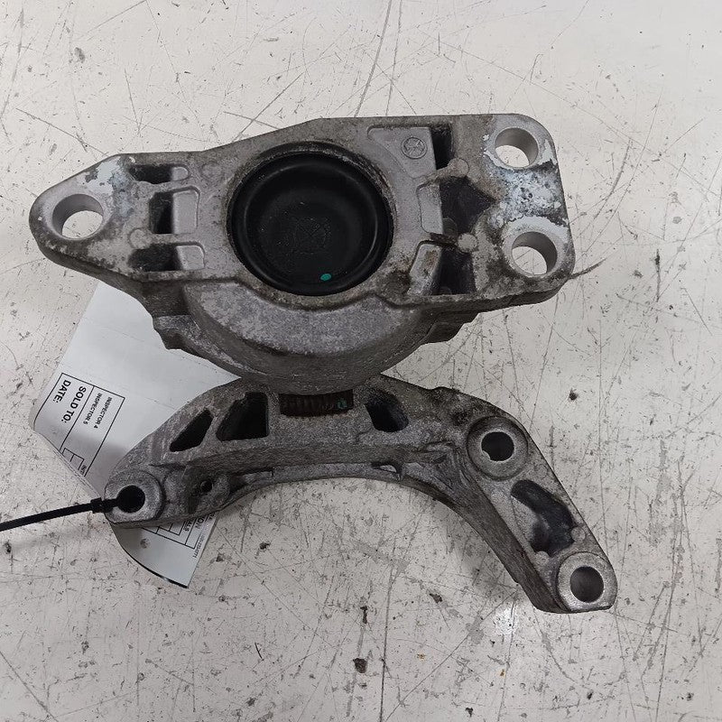 Nissan Kicks Engine Motor Mount Right Passenger  1.6 2021 2022 2023 20