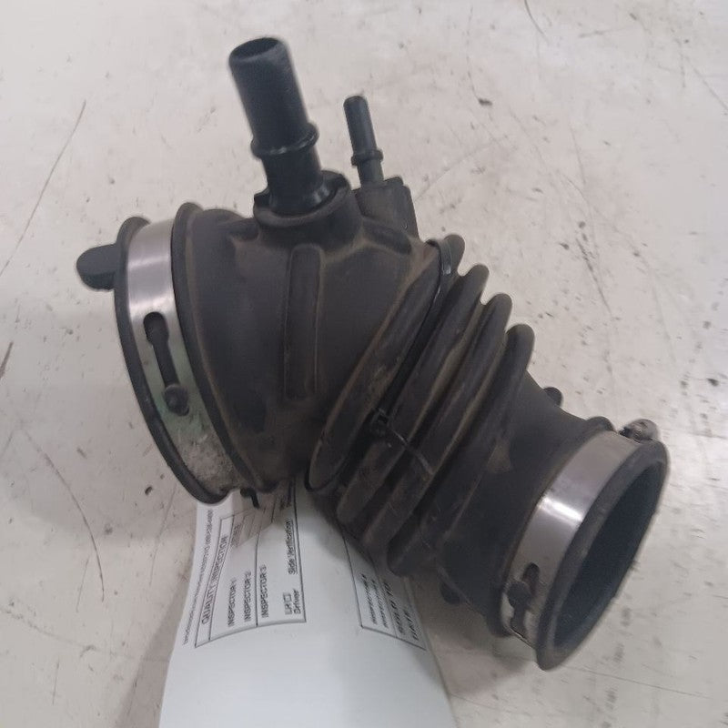 Ford Focus 2.0 Air Cleaner Tube Intake Hose  2018 2017 2016 2015 OEM
