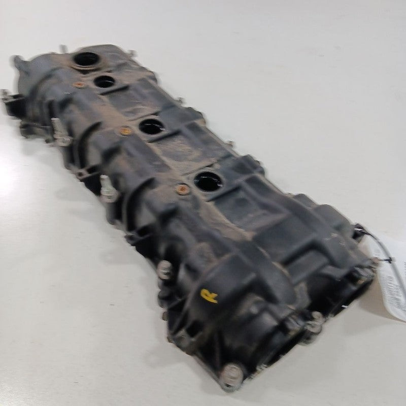 Chrysler 300 Passenger Right Engine Cylinder Head Valve Cover  2015 20