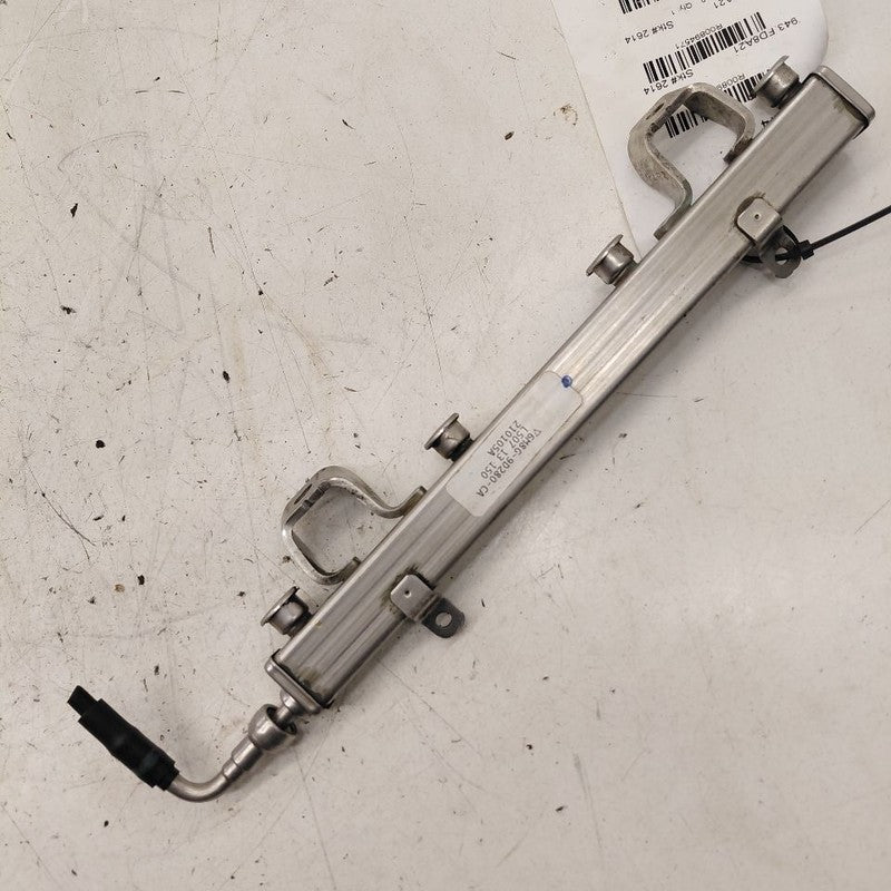 Ford Escape Fuel Rail Injection Injector Mount Bar  2.5 2020 2021 2022