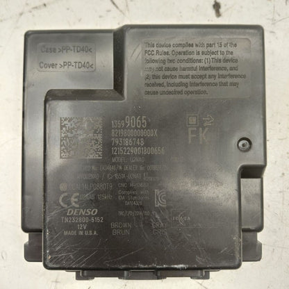 Theft-locking Keyless Entry Control Module ID 13510153 Fits 16-17 Cadi