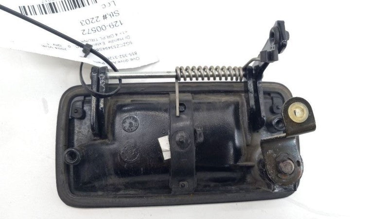 15789156 Door Handle Exterior Outside Liftgate Fits 02-07 VUE