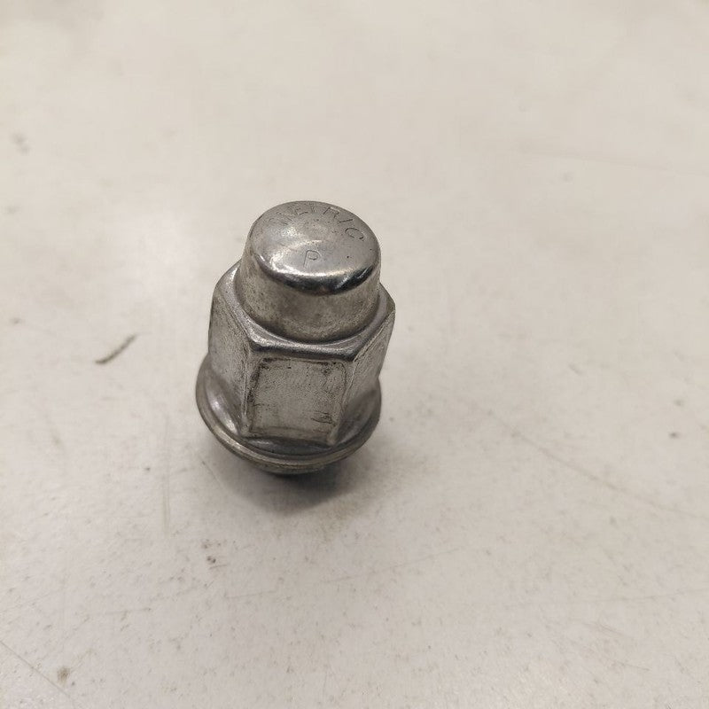 Chevy Trax Lug Nut Set  2022 2021