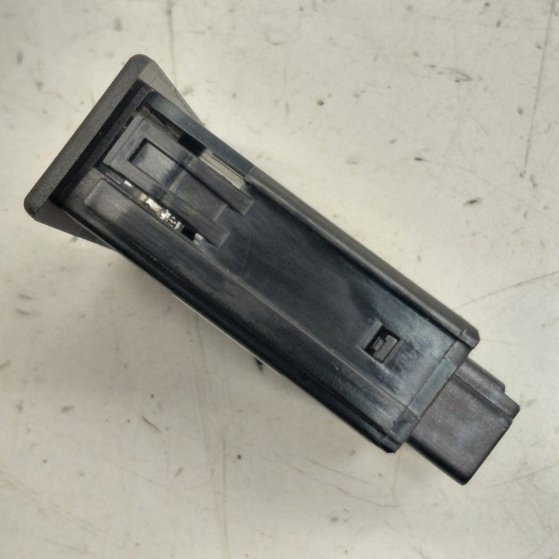 Alfa Romeo Stelvio USB Plug In Hub Port  2018 2019 2020 2021