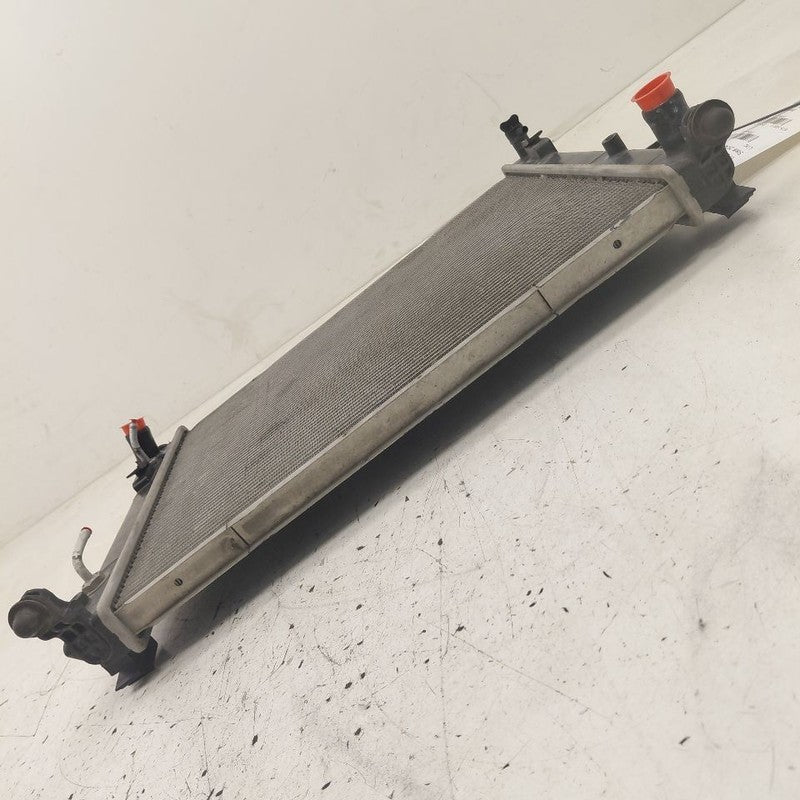Radiator Hatchback Note CVT Fits 13-19 Nissan Versa