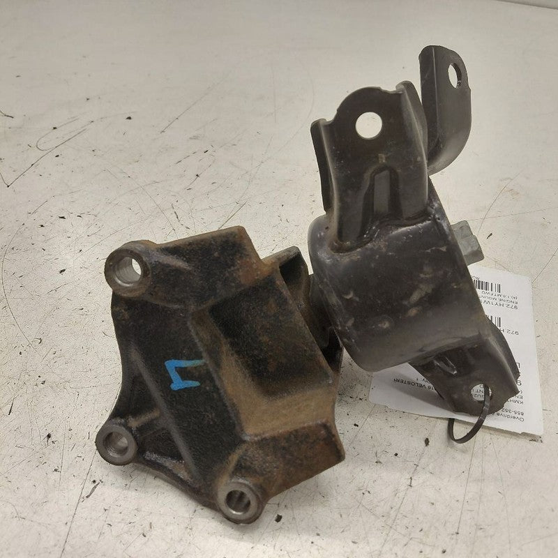 Hyundai Veloster Engine Motor Mount Left Driver  1.6 2017 2016 2015 20