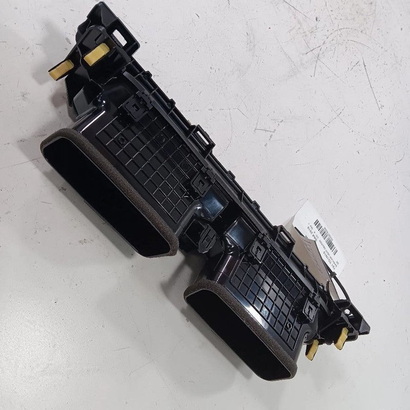 Toyota Prius C Dash Air Vent Center Middle  2017 2016 2015 2014 2013