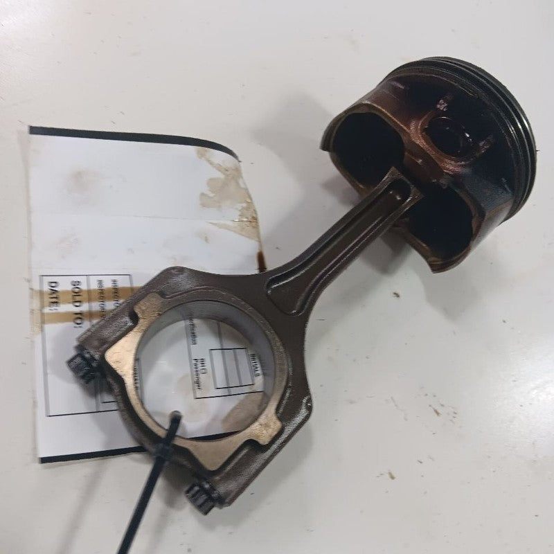 Kia Sorento Single Piston With Connecting Rod   2.4 2018 2017 2016
