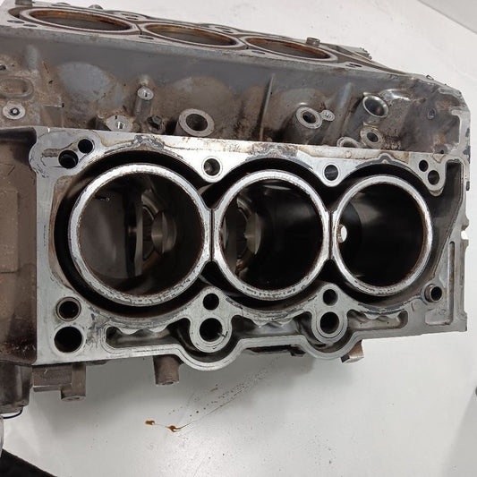 Jeep Cherokee Bare Engine Cylinder Block  3.2 2015 2016 2017 OEM