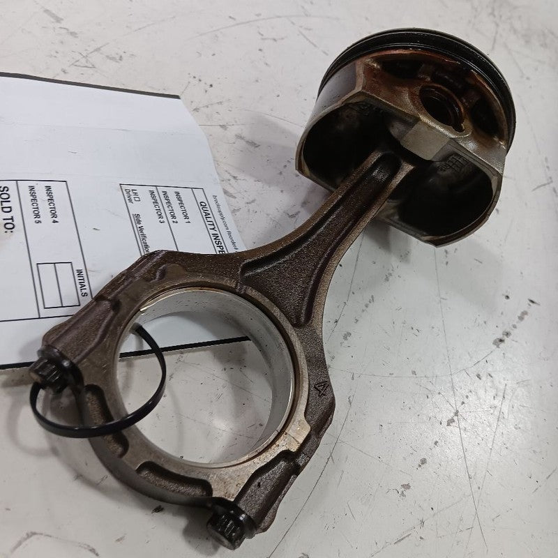 Fiat 500 Single Piston With Connecting Rod   2016 2017 OEM