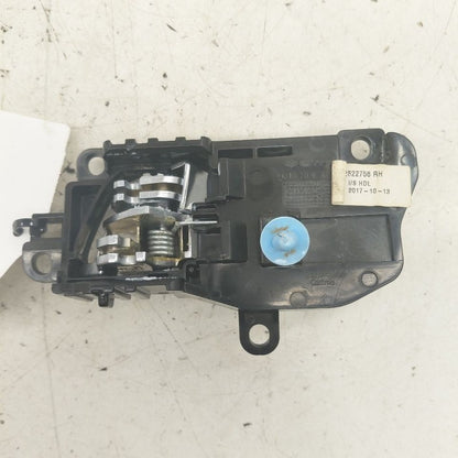 Kia Sorento Door Handle Right Passenger Rear Interior Inside  2018 201