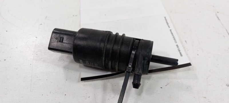 Cadillac XTS Windshield Washer Wash Fluid Reservoir Motor Pump Electri
