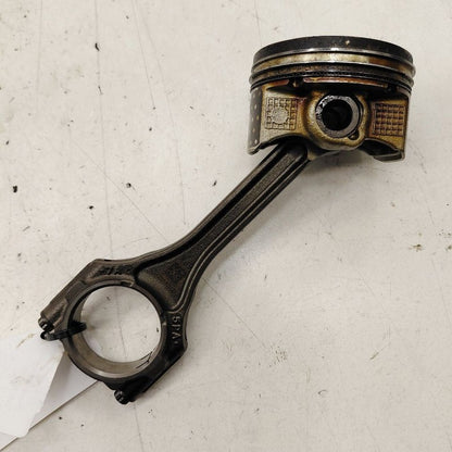 Honda CR-V Single Piston With Connecting Rod   1.5 2017 2018 2019