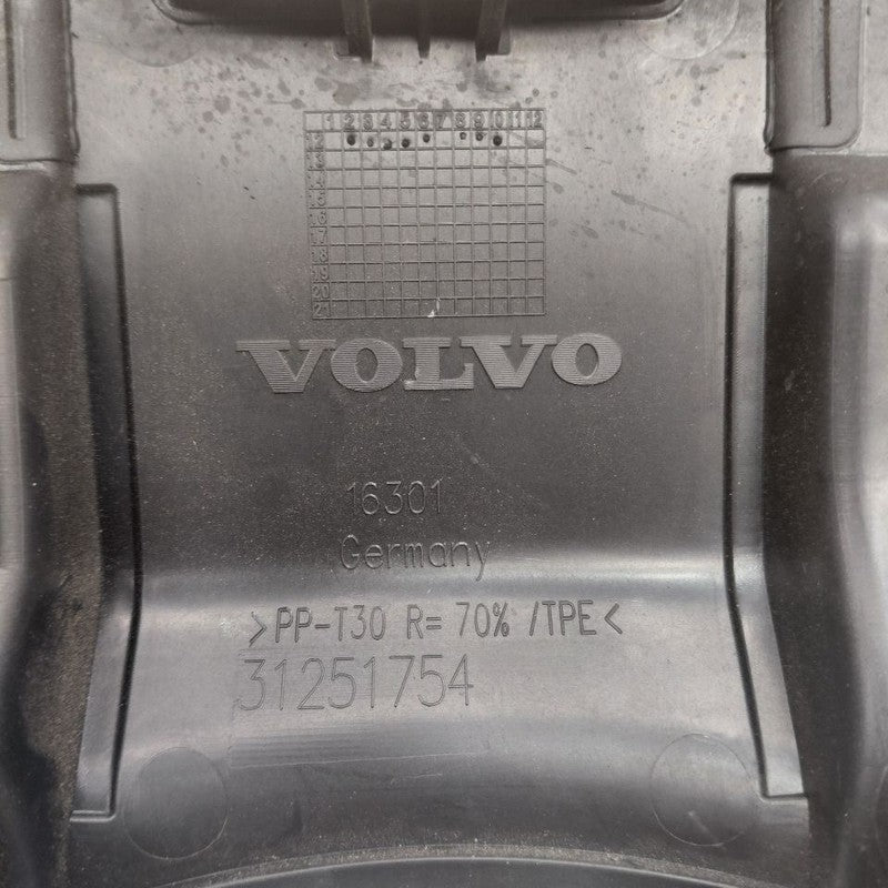 Timing Cover XC70 2.5L Cover Fits 06-13 16 Volvo 70 Series