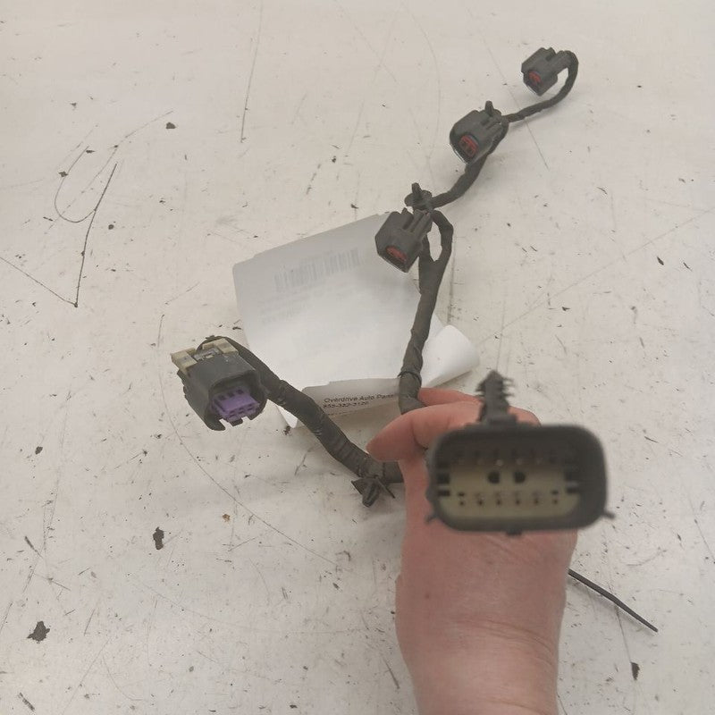 Cadillac XTS Driver Left Side Fuel Injector Wires     2016 2017 2018