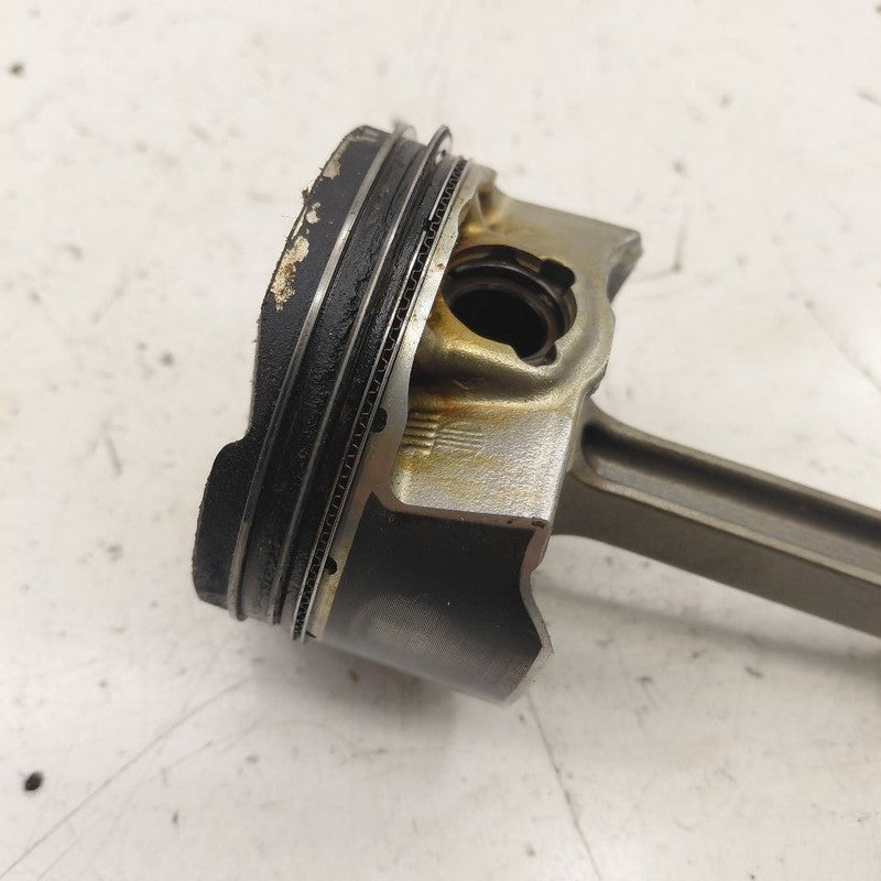 Chevy Volt Single Piston With Connecting Rod   1.5 2016 2017 2018 2019