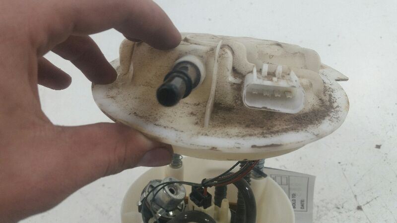  Gas Fuel Pump Assembly 3.3L Fits 08-10 DODGE CARAVAN