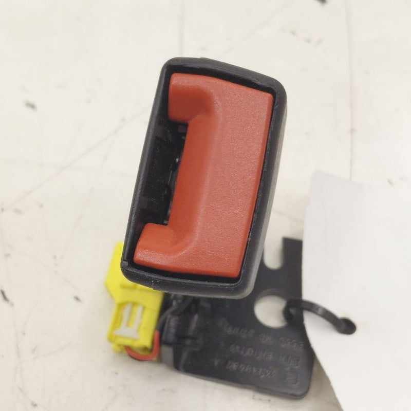 Volvo S60 Seat Belt Buckle Latch Left Driver Rear Back  2018 2017 2016
