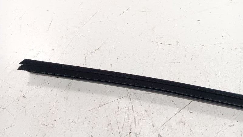 Kia Forte Right Front Weather Strip Interior 2016 2015 2014