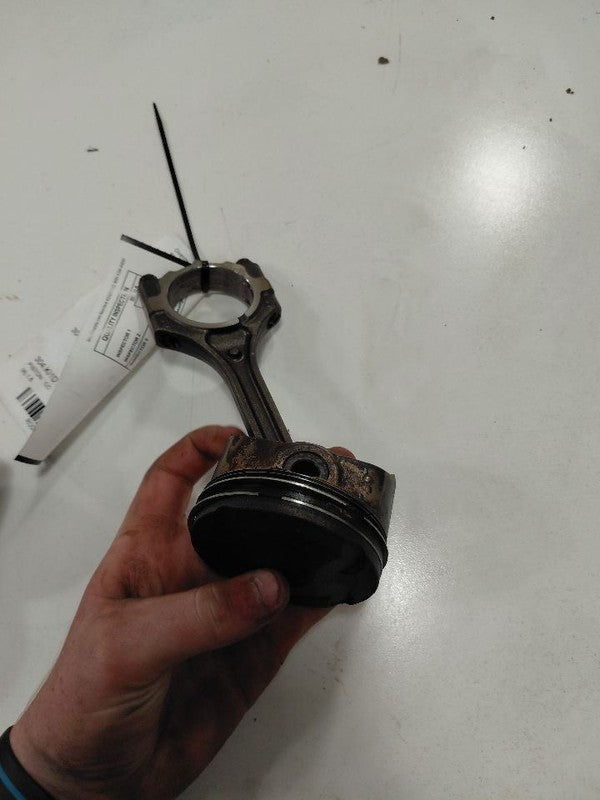 Kia Soul Single Piston With Connecting Rod   1.5 2017 2018 2019 OEM