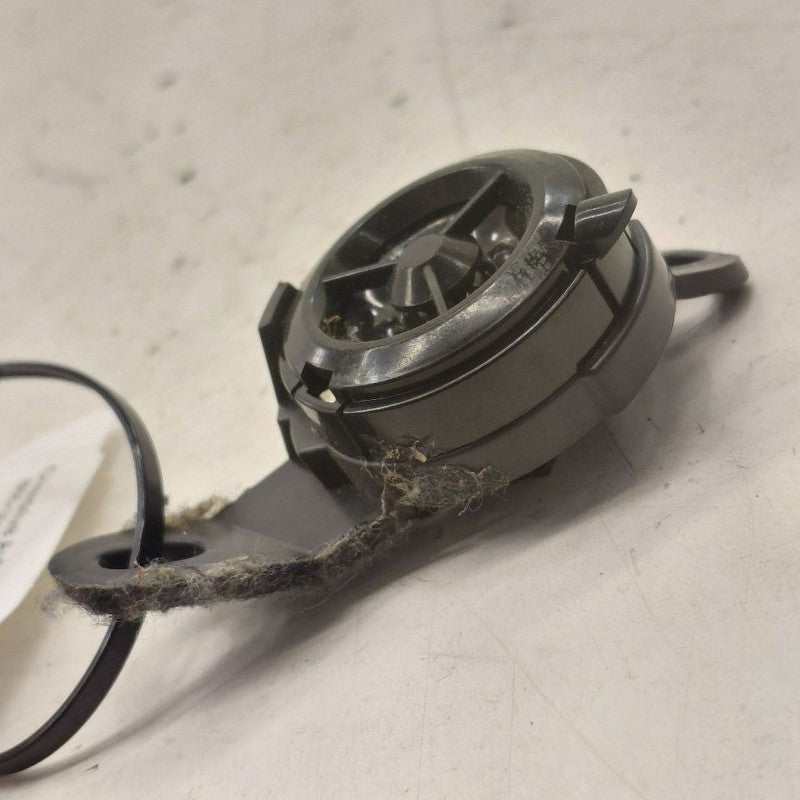 Mitsubishi Outlander   Tweeter Left Driver Tweeter Speaker  2018 2017 