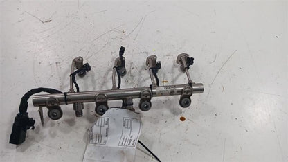 Buick Encore Fuel Rail Injection Injector Mount Bar  2016 2017 2018 2019