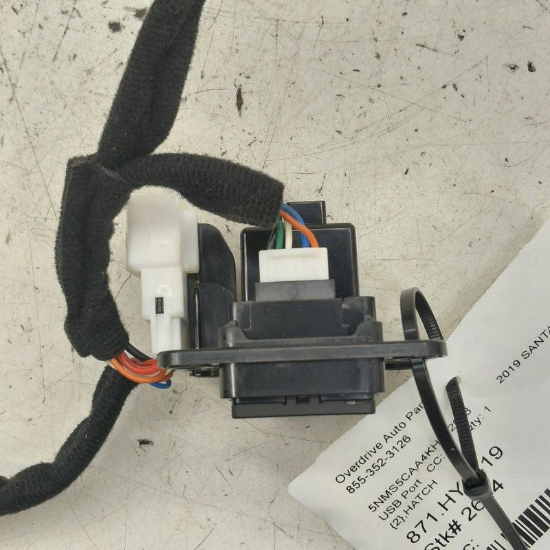 Hyundai Santa Fe USB Plug In Hub Port  2019 2020