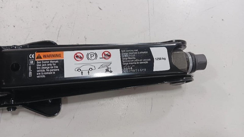 Buick Encore Spare Tire Changing Jack  2016 2017 2018 2019