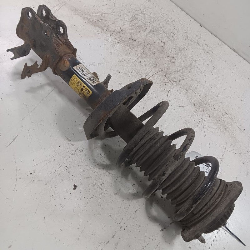 Passenger Right Strut Front AWD Fits 21-23 Chevy Trailblazer OEM