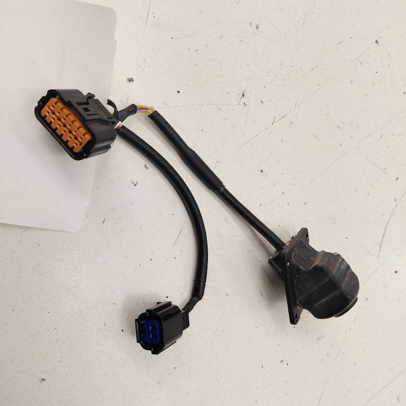 Reverse Camera Projector Lid Mounted Fits 15-17 Hyundai Sonata OEM