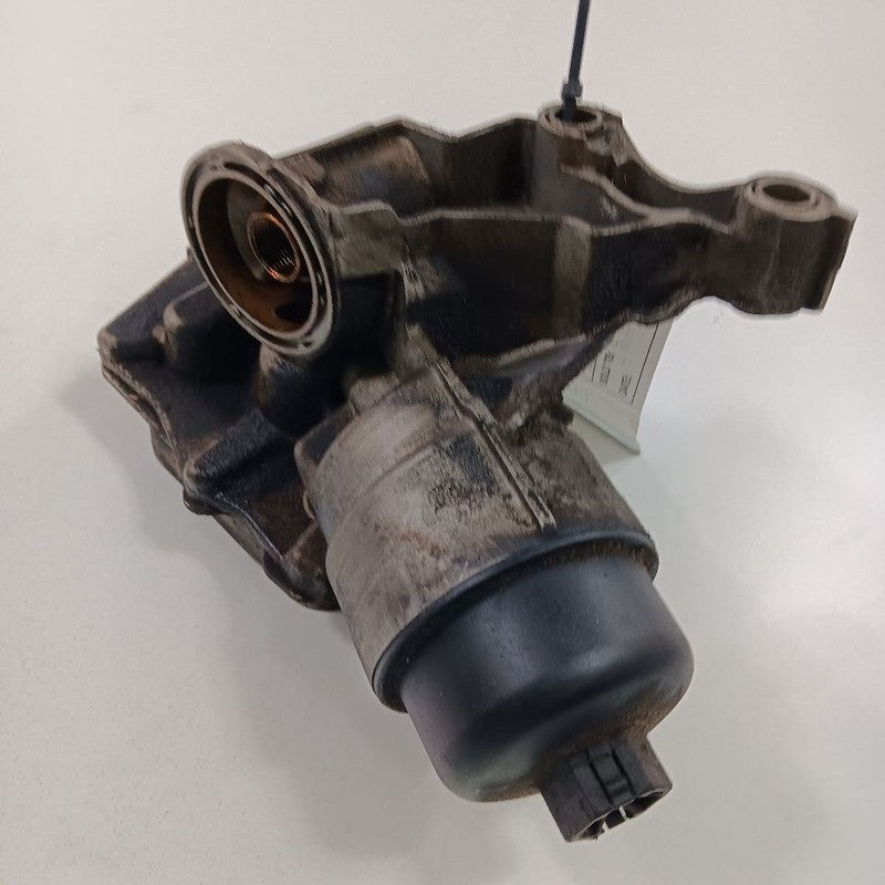 Fiat 500 Engine Oil Filter Adapter Bracket Housing Mount  2012 2013 20