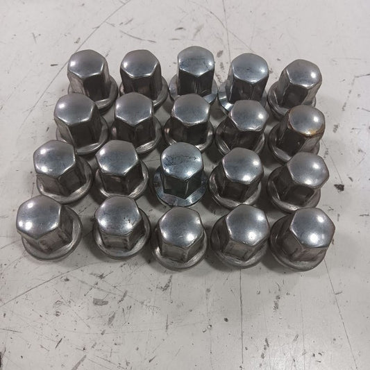 Chevy Trailblazer Lug Nut Set  2021 2022 2023 2024 2025