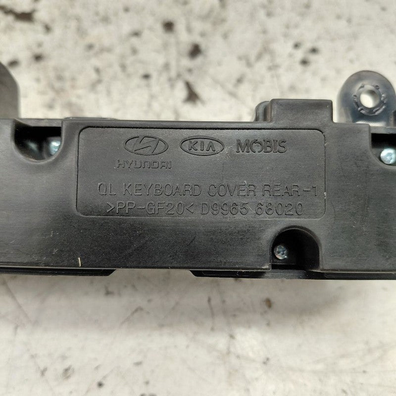 Audio Equipment Radio Control Panel ID 96540D9900WK 20-22 Kia Sportage