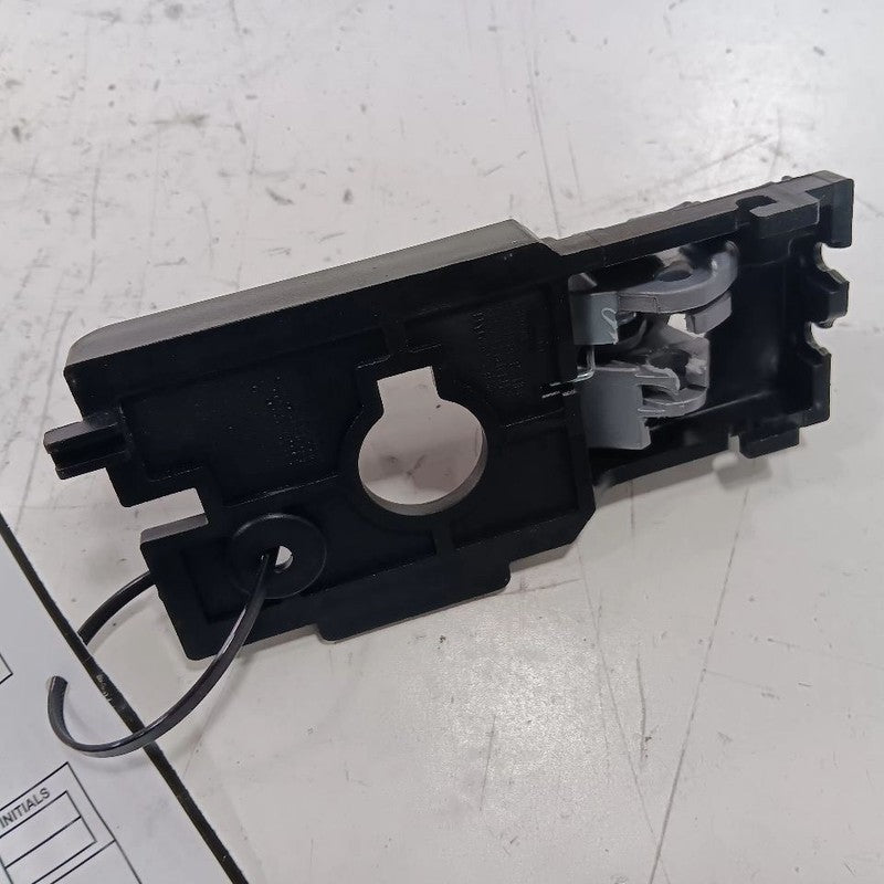 Hyundai Accent Door Handle Right Passenger Front Interior Inside  2012