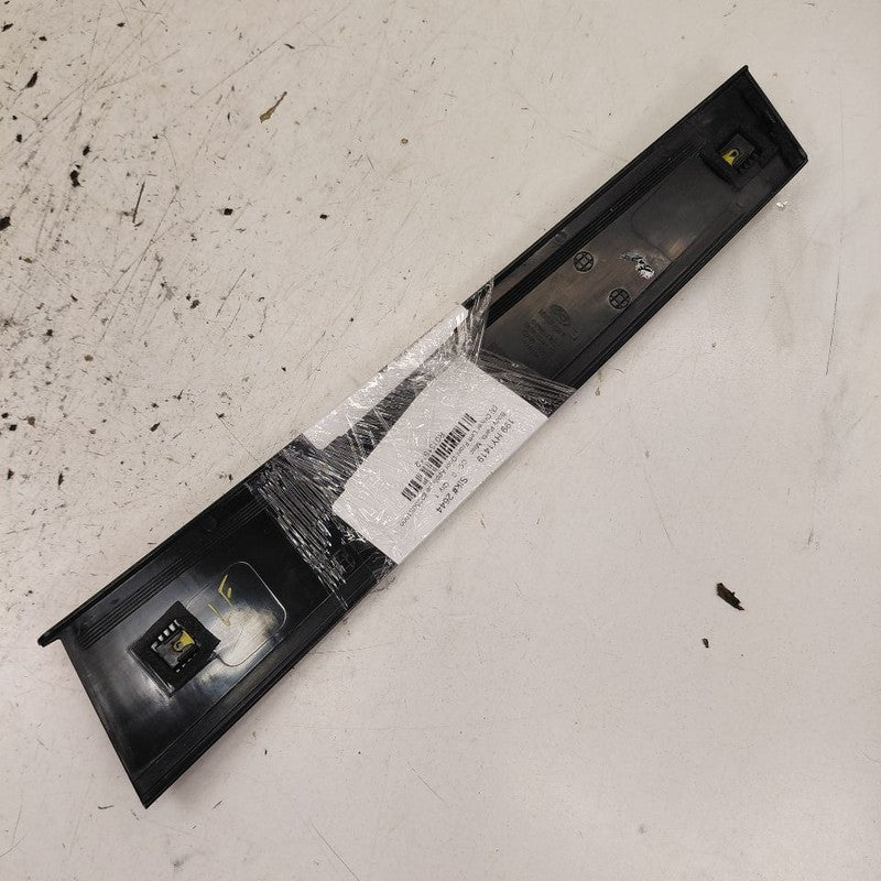 Hyundai Santa Fe Driver Left Front Door Applique {82250S1000} 2019 202