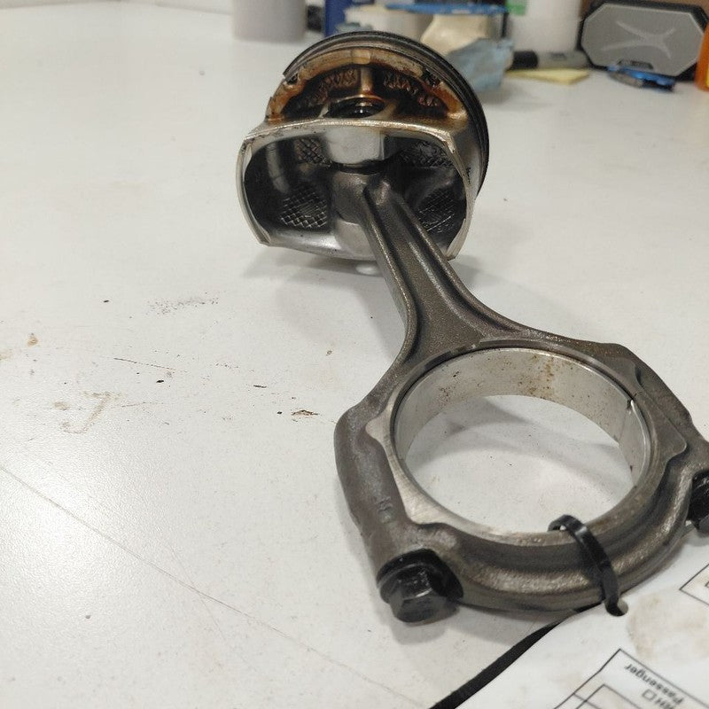 Chrysler 300 Single Piston With Connecting Rod   3.6 2017 2018 2019 OE
