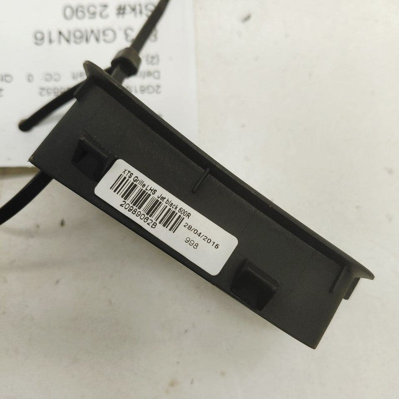 Cadillac XTS Defrost Vent Left Driver Side      2016 2017 2018