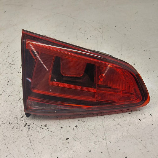 Driver Left Rear Tail Light Brake Lamp Hatchback Base Fits 15-17 Volks