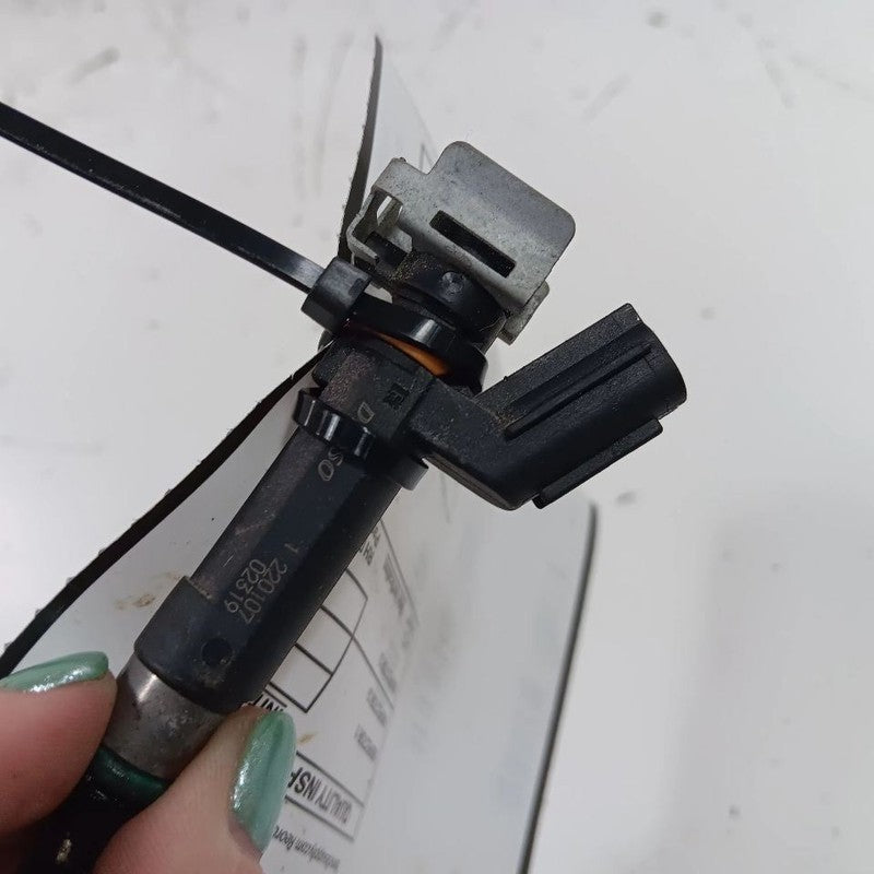 Fuel Injection Injector 18-23 Nissan Kicks