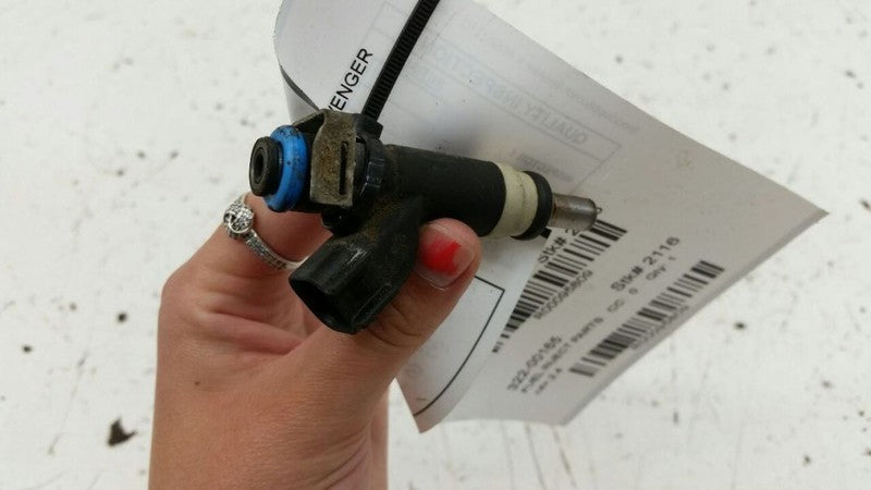 RL891577AC Fuel Injection Parts Classic Style Fuel Injector Fits 07-17 COMPASS OEM