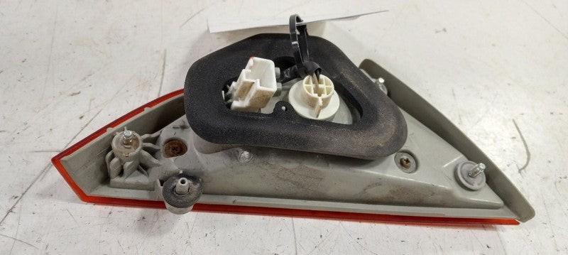 924033Q000 Passenger Right Tail Light Brake VIN B 8th Digit Lid Mounted Fits 11-14 SONATA