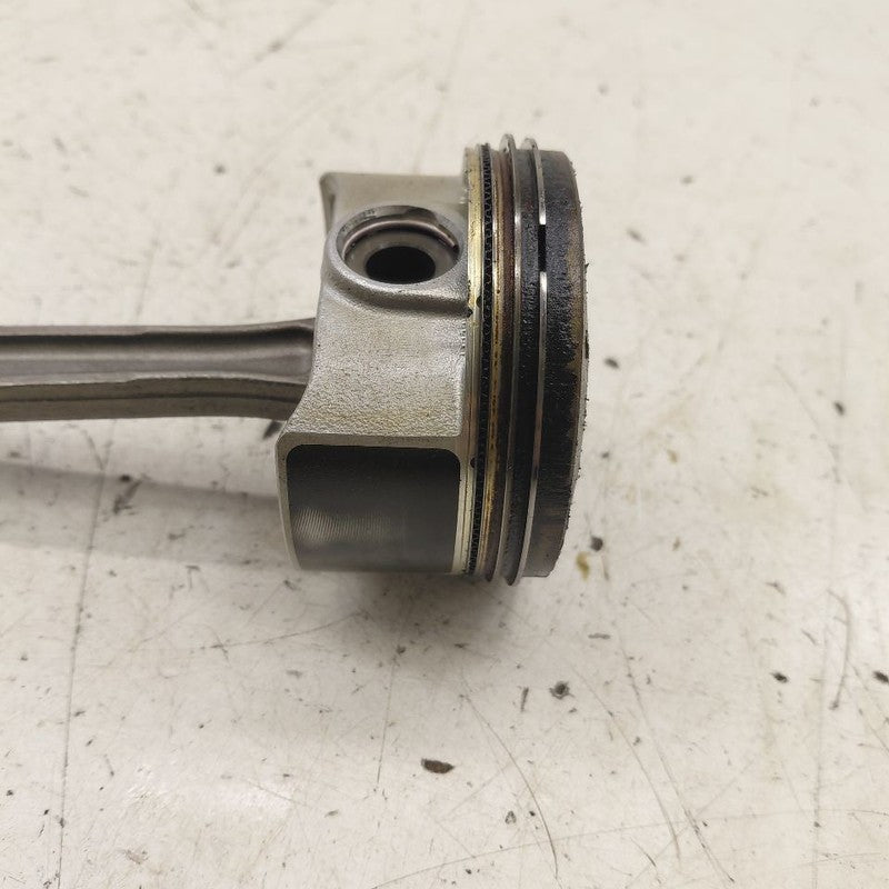 Toyota Prius Single Piston With Connecting Rod   1.8 2022 2021 2020