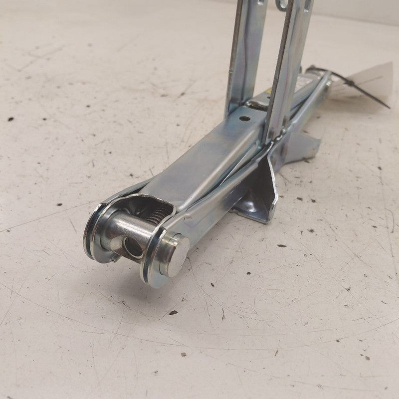 Subaru XV Crosstrek Spare Tire Changing Jack  2025 2024