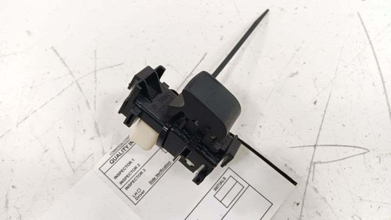 Toyota Prius Passenger Right Rear Window Switch  2012 2013 201 2012 20