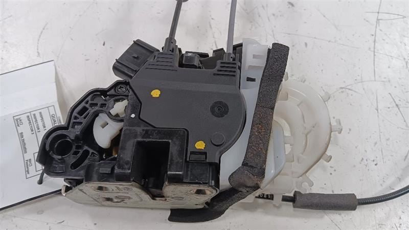 Hyundai Elantra Door Latch Lock Right Passenger Front  2011 2012 2013 