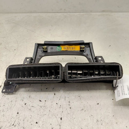 Cadillac CT6 Dash Air Vent Center Middle  2018 2017 2016