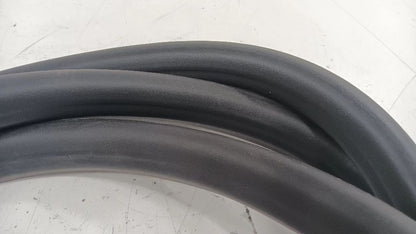 Chevy Volt On Body Door Jamb Seal Front Right Passenger  2011 2012 2013 2014 201